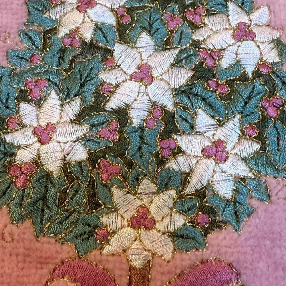 Vintage Pink Embroidered Topiary Towel Set Bath Towels Hand Towels Wash Cloths